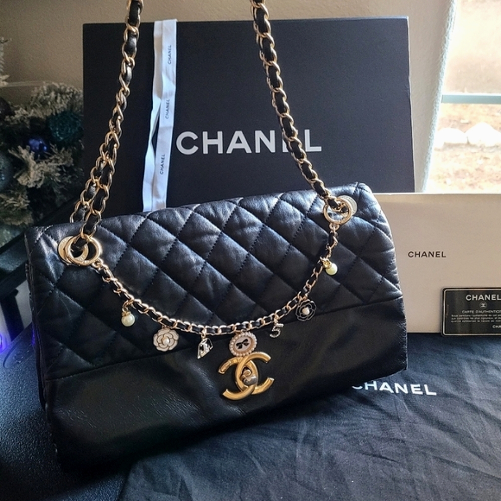 🍒AUTHENTIC🍒 VINTAGE 2015 CHANEL JUMBO SOFT FLAP BAG FROM PARIS